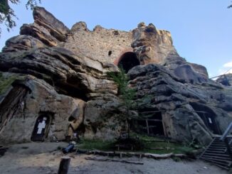 Zřícenina hradu Rotštejn v Klokočských skalách. Foto: Jan Matoušek