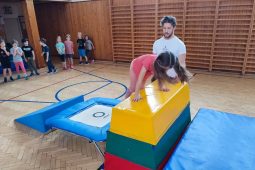 Hluchoněmý zloděj okradl ženu přímo v obchodě!