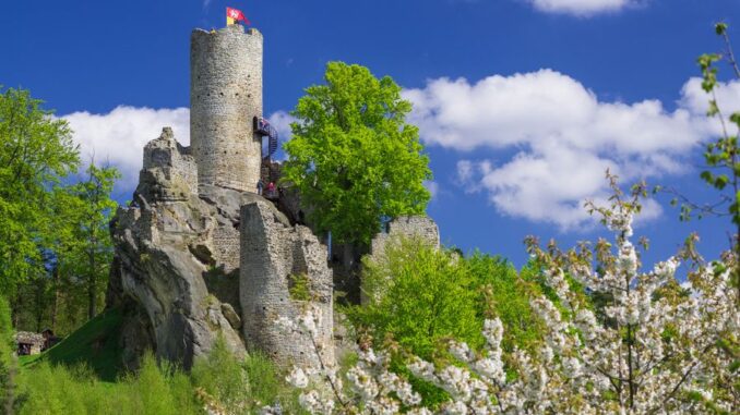 Hrad Frýdštejn. Zdroj foto: Shutterstock.com/Klimeš Jan