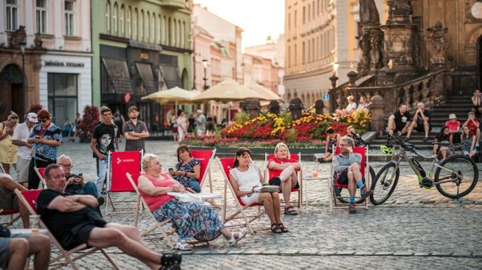 Večerní pohoda u Trojice v Olomouci