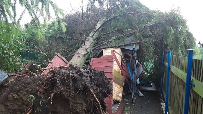 Olomouckým krajem se prohnaly bouřky