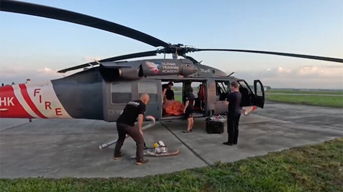 Vrtulník na hašení lesních požárů