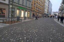 Část historického středu města se oblékla do nového kabátku