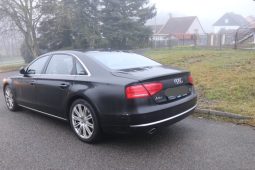 Naboural Audi a odjel! Policie hledá svědky