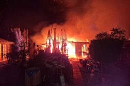 Dvojnásobek výjezdů než loni: hasiči o svátcích zasahovali i u tragické železniční nehody