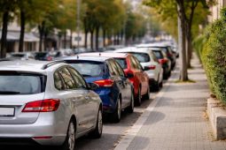 Mladá Boleslav rozšiřuje parkovací zóny: žádosti o povolení do B2 běží už teď