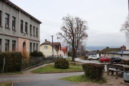 Kamera dohlíží na okolí mateřské školy