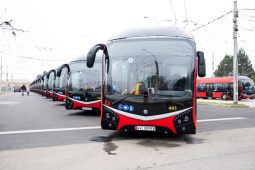 Budějčáci dali jména trolejbusům. Od pediatra po kartářku, umělce, politiky i řidiče MHD