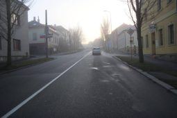 Hledají se svědci střetu auta s chodcem