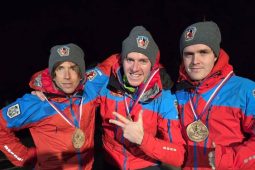 Záchranáři z Krkonoš mezi elitou. V extrémním závodě Krkomen skončili třetí