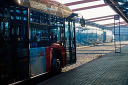 Město reaguje na poptávku. Ke hřbitovu nově sobotním autobusovým spojem