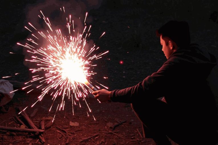 Porušili nová pravidla pro pyrotechniku