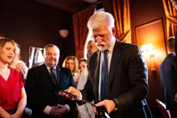 Prezident Petr Pavel zavítal do Libereckého kraje, převzal unikátní dary