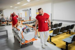 Kosti v krku i poranění na struhadle. Zlínská nemocnice hlásí klidné Vánoce