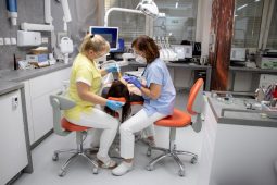 Bolavých zubů se bát nemusíte: Zubní pohotovost v Ostravě i v roce 2026