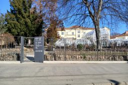 Nový plot kolem Botanické zahrady soutěží o nejlepší proměnu