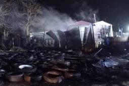 U Jihlavy hořel pneuservis. Plameny způsobily milionovou škodu