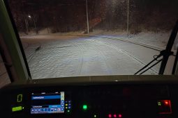 Ledovka zkomplikovala dopravu, do akce vyjely sypače