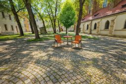 V Opavě bude Lavička Václava Havla. Zhotovení se nakonec ujme univerzita