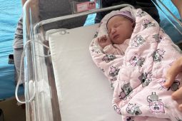Prvním miminkem Pardubického kraje se stala malá Kristýnka