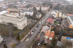 Rok plný objížděk skončil. Jihlavu letos čekají klidnější stavby, ale práce neubude