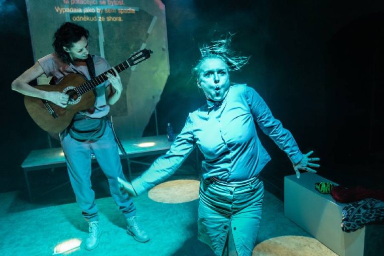 Mizení, konec civilizace i rozhodnutí na život a na smrt. To je Beseda X