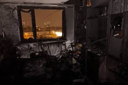 Novoroční ráno poznamenal požár ve výškovém domě