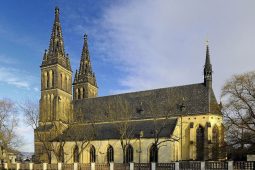 Praha potvrdila vedení Vyšehradu i dvou divadel. Město sází na kontinuitu