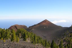 Je sopka Cumbre Vieja skutečně hrozbou pro celé Atlantické pobřeží? Pravda o mýtu megatsunami