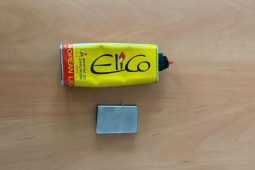 Muž v Liberci se chtěl upálit. Před policisty se polil benzinem a škrtal zapalovačem