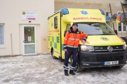 Při záchraně života hranice okresů neplatí. Zdravotníci si vybudovali novou základnu na Zbraslavi