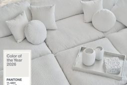 Obláčkově bílá je barvou roku