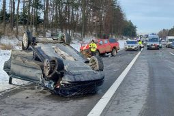 Dálnici D1 u Lhotky na Žďársku zablokovaly hromadné nehody. Na místo letěl vrtulník