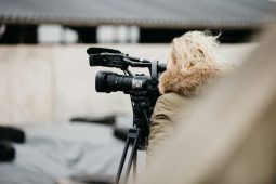 EP vyslal jasný vzkaz o svobodě slova: Sacharovovu cenu převzaly zástupkyně vězněných novinářů