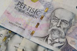 Podvodníkům se podařilo získat obrovskou částku od ředitelky školy v Blansku 