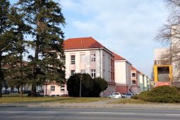 Uherské Hradiště připravuje výstavbu 19 nových bytů pro domácnosti v nouzi