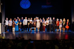 Káva, králík i kůň u nemocničního lůžka. Dobrovolníci slaví dvacet let