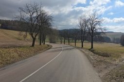 Silnice z Mladkova do Jablonného se v dubnu promění ve staveniště