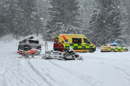 Museli ošetřit několik desítek zraněných při zimních sportech