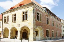 Nymburk má nové obyvatele. Do ulic přicházejí tajemní Nárožníčci