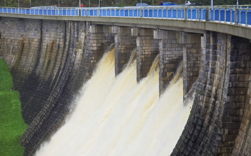 Komunikace přes hráz přehrady Husinec bude na čtyři měsíce uzavřena