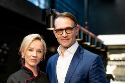 Nenechte si ujít novou komedii. Hřebíčková, Kotek a Maštalíř v komedii o nevěře i gastronomii