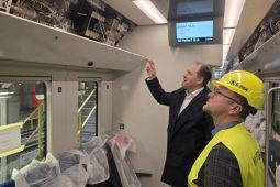 Nové bateriové vlaky ze Škodovky vyjedou na české koleje i za hranice