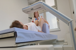 Domažlice otevírají denzitometrii: Konečně vyšetření kostí bez dojíždění!