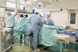 Domažlická chirurgie rozšiřuje péči: nová koloproktologická a kýlní ambulance otevírají