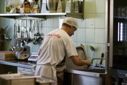 Plánujete sociálně podnikat? Pardubický kraj nabízí podporu