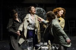 Městská divadla pražská zvou na Měsíc Ukrajiny. Přinese světovou premiéru i soubory z Kyjeva, Charkova a Tbilisi