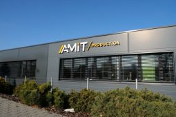 Nová průmyslová hala není žádnou levnou montovnou. Nabídne pracovní příležitosti odborníkům