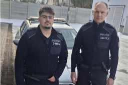 Policisté na D1 zabránili tragédii, muž chtěl skočit z mostu