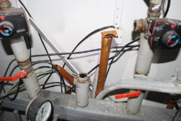 Sotva opustil brány věznice, už se za ně zase vrátil